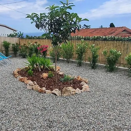Апартаменты Eucalyptus 2 Casa Indipendente *